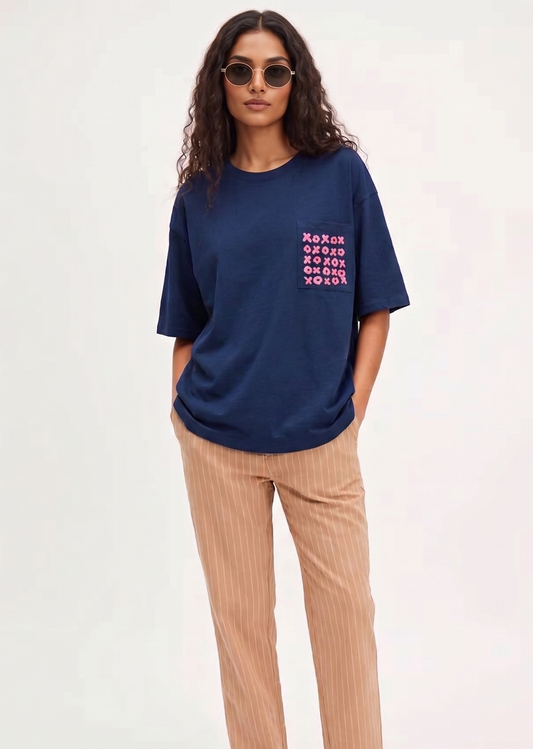 XOXO | Lightweight | 100% Organic Cotton | Unisex Relaxed Fit T-Shirt